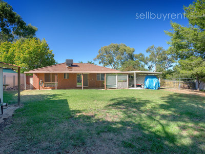 5 SUNDEW COURT, Thurgoona