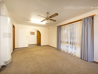 38 SERPENTINE AVENUE, West Wodonga