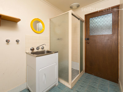 38 SERPENTINE AVENUE, West Wodonga