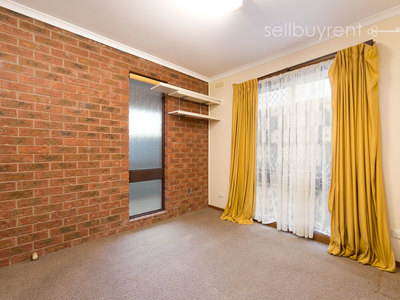 38 SERPENTINE AVENUE, West Wodonga