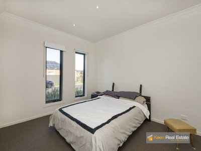 22 Sarton Link, Pakenham