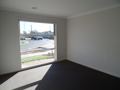 22 Kosciuszko Cres, Shepparton