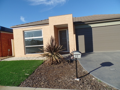 22 Kosciuszko Cres, Shepparton