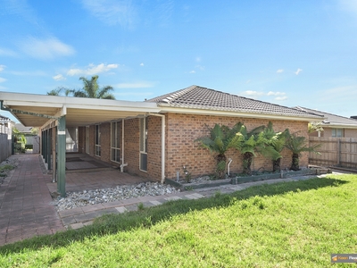 19 Ironbark Close , Hampton Park