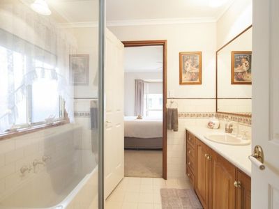 2 Hulon Place, Mount Gambier