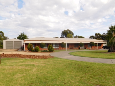 3 Davies Drive, Shepparton East