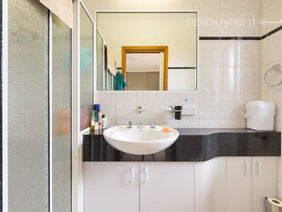 2 / 4 MITCHELL STREET, Wodonga