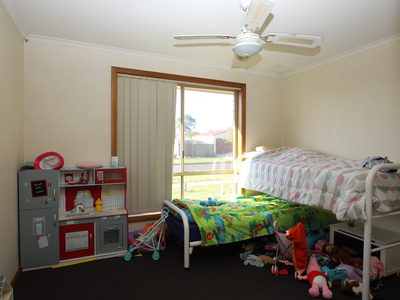1 / 17 ROADSHOW DRIVE , Wodonga