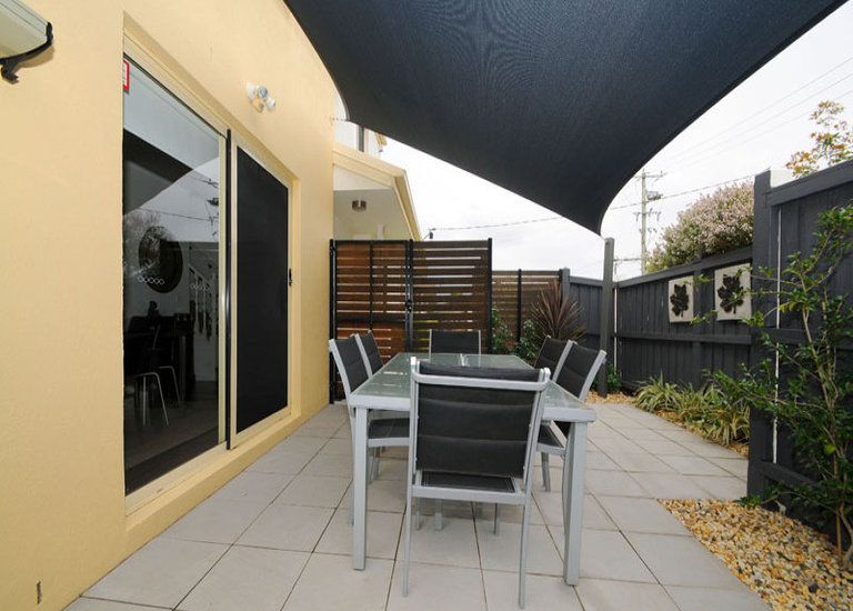 1 / 58 Kanooka Grove, Clayton