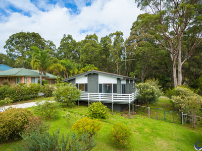 13 Mummaga Lake Drive, Dalmeny