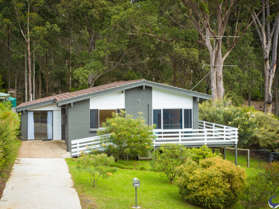 13 Mummaga Lake Drive, Dalmeny