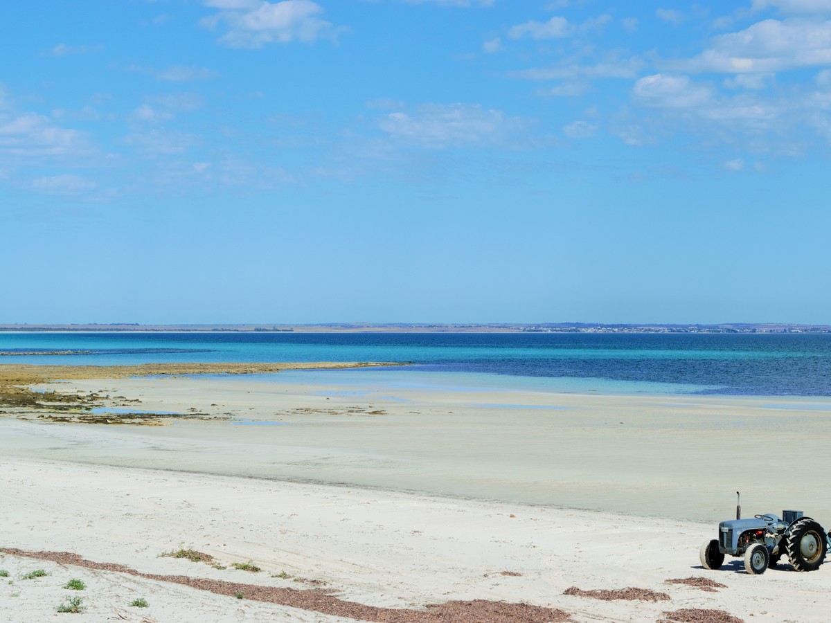 12 Esplanade, Hardwicke Bay Yorkes Real Estate SA