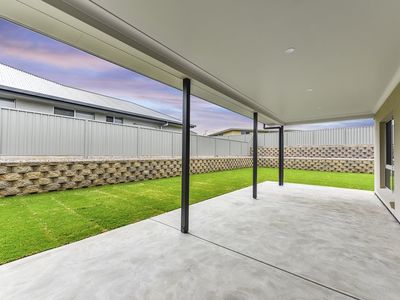 6  Pinehurst Drive, Worrolong