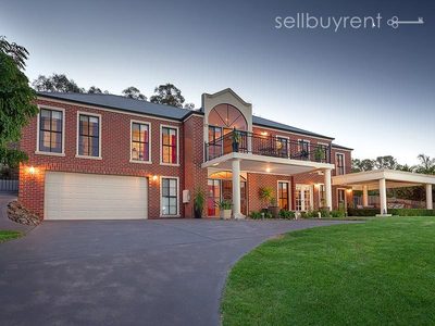 22 AVONDALE DRIVE, Wodonga