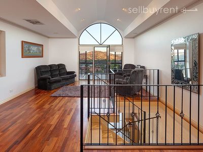 22 AVONDALE DRIVE, Wodonga