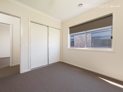 27 AXFORD BOULEVARD, Wodonga