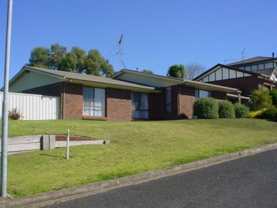 16 Peake Street, Mount Gambier