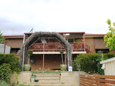 5 MARIE DRIVE, Wodonga