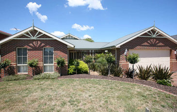 28 Sanctuary Wy, Beaconsfield
