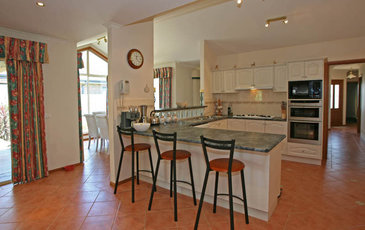 28 Sanctuary Wy, Beaconsfield