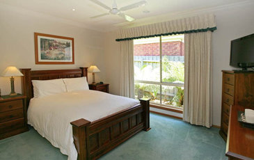 28 Sanctuary Wy, Beaconsfield