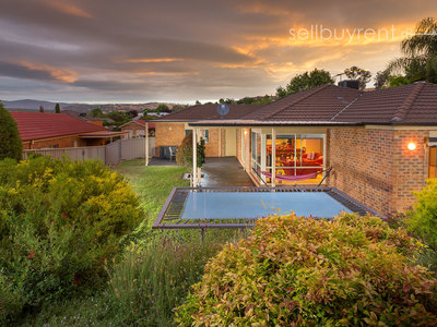 14 AVONDALE DRIVE, Wodonga