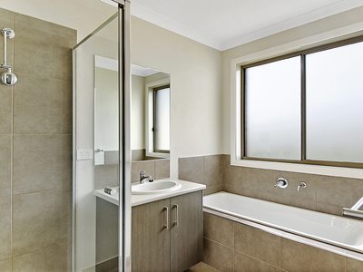 36 Hanrahan Street, Lavington