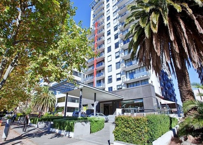 915 / 610 St Kilda Road, Melbourne