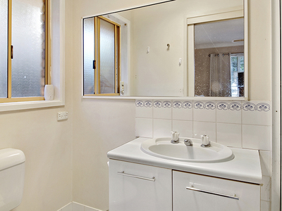 4 Baw Baw Street, Thurgoona