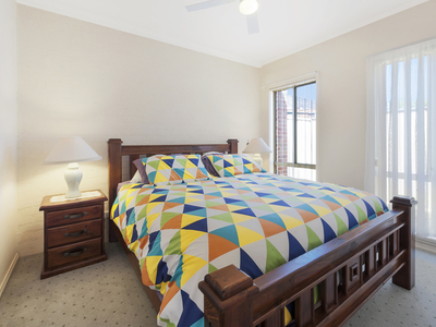 2 / 26 THOMAS MITCHELL DRIVE, Wodonga