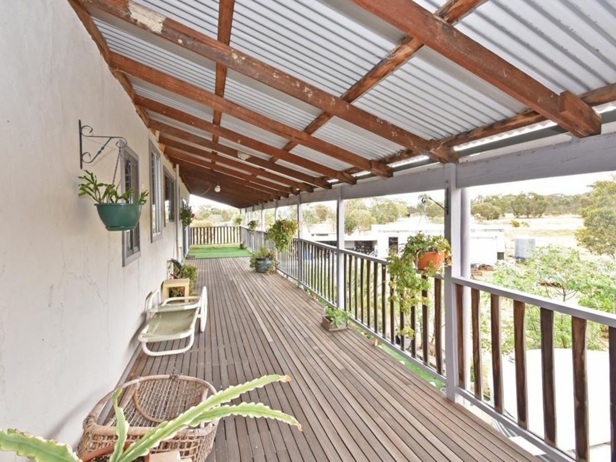 361 WAANYARRA ROAD, Tarnagulla