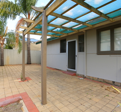 35 Boulder Avenue, Ascot