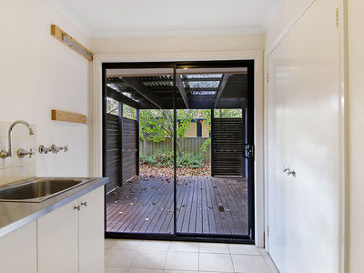 140 Mountford Crescent , East Albury