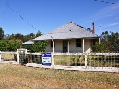 8 Meering Road, Quambatook