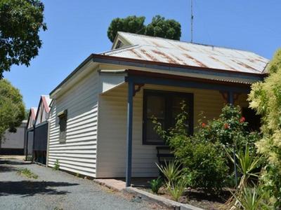 35 Lyall Avenue, Kerang