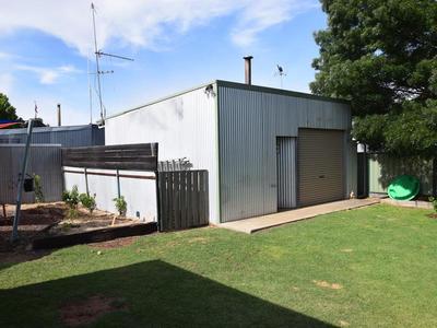 16 Alexandra Avenue, Kerang
