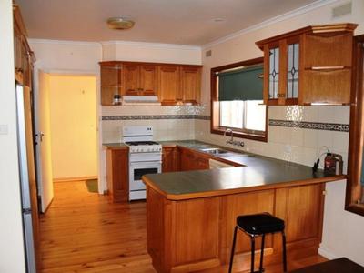 696 woorinen Road, Woorinen South