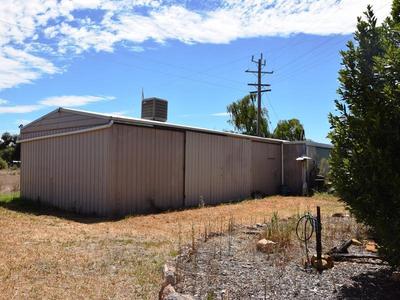 696 woorinen Road, Woorinen South