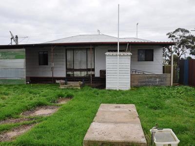 34 Bell Street, Borung