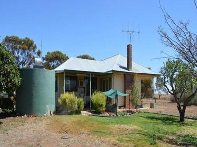167 Wells Road, Lake Charm