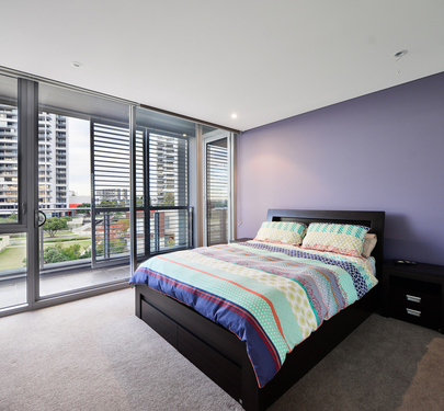 7 / 39  Bow River, Burswood