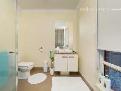 2 JACKA STREET, Wodonga