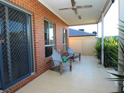 32 MACTIER AVENUE , Wodonga
