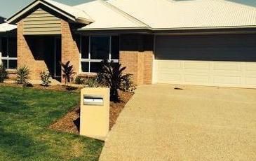7 Lorberg Court, Branyan