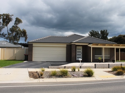 1 VICTORIA CROSS PARADE , Wodonga