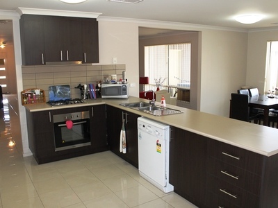 1 VICTORIA CROSS PARADE , Wodonga