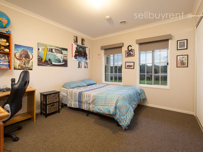 44 HILLANDALE COURT, Bonegilla
