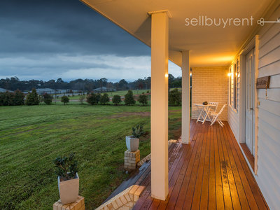 44 HILLANDALE COURT, Bonegilla