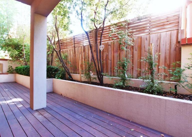 102 / 323 Dandenong Road, Prahran