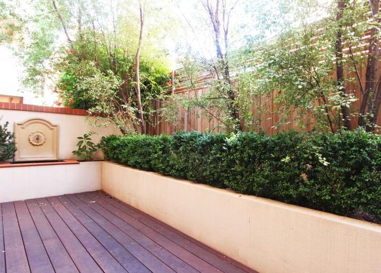 102 / 323 Dandenong Road, Prahran